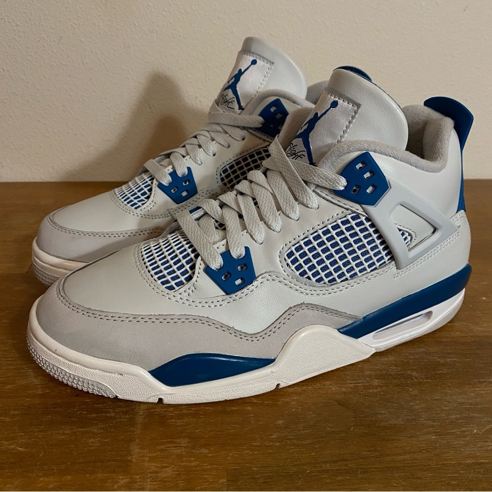Jordan 4 Military Blue 2024 GS B Grade - Size 7Y or Women’s 8.5
